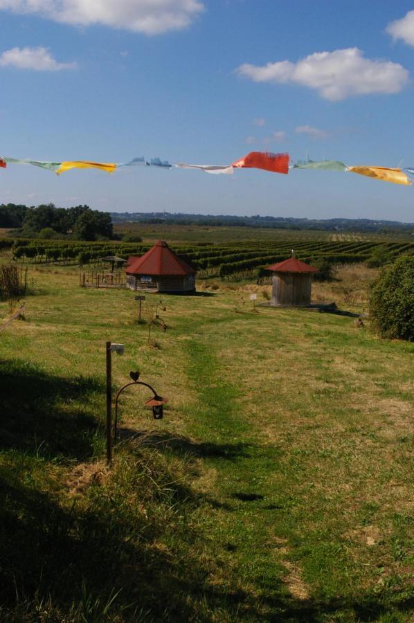 Village Privatise De Cabanes Insolites D'Ananda Ma Saint-Aubin-de-Lanquais エクステリア 写真