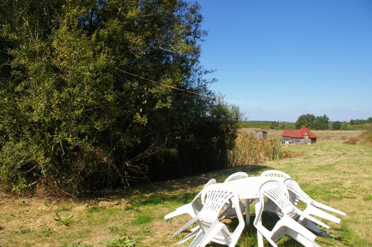 Village Privatise De Cabanes Insolites D'Ananda Ma Saint-Aubin-de-Lanquais エクステリア 写真